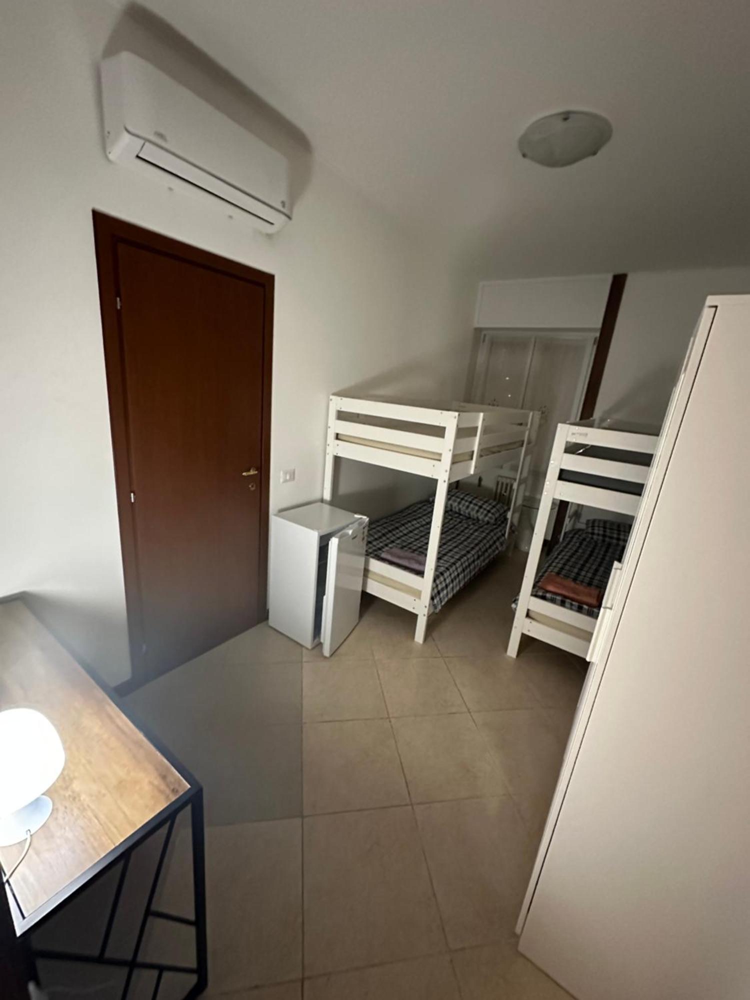 Gigli, Rooms Con Cucina In Comune E Terrazza Milano Eksteriør billede