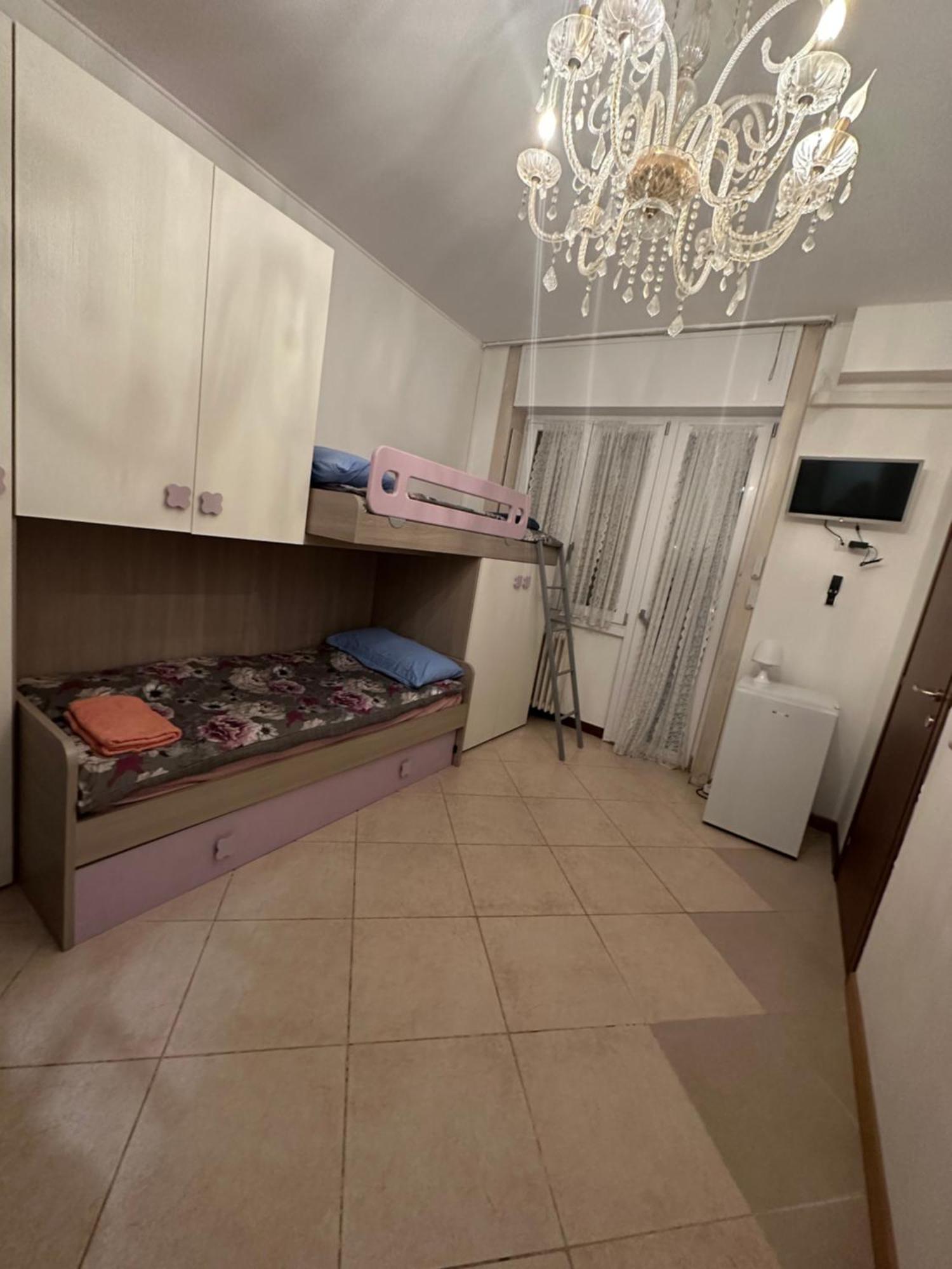 Gigli, Rooms Con Cucina In Comune E Terrazza Milano Eksteriør billede