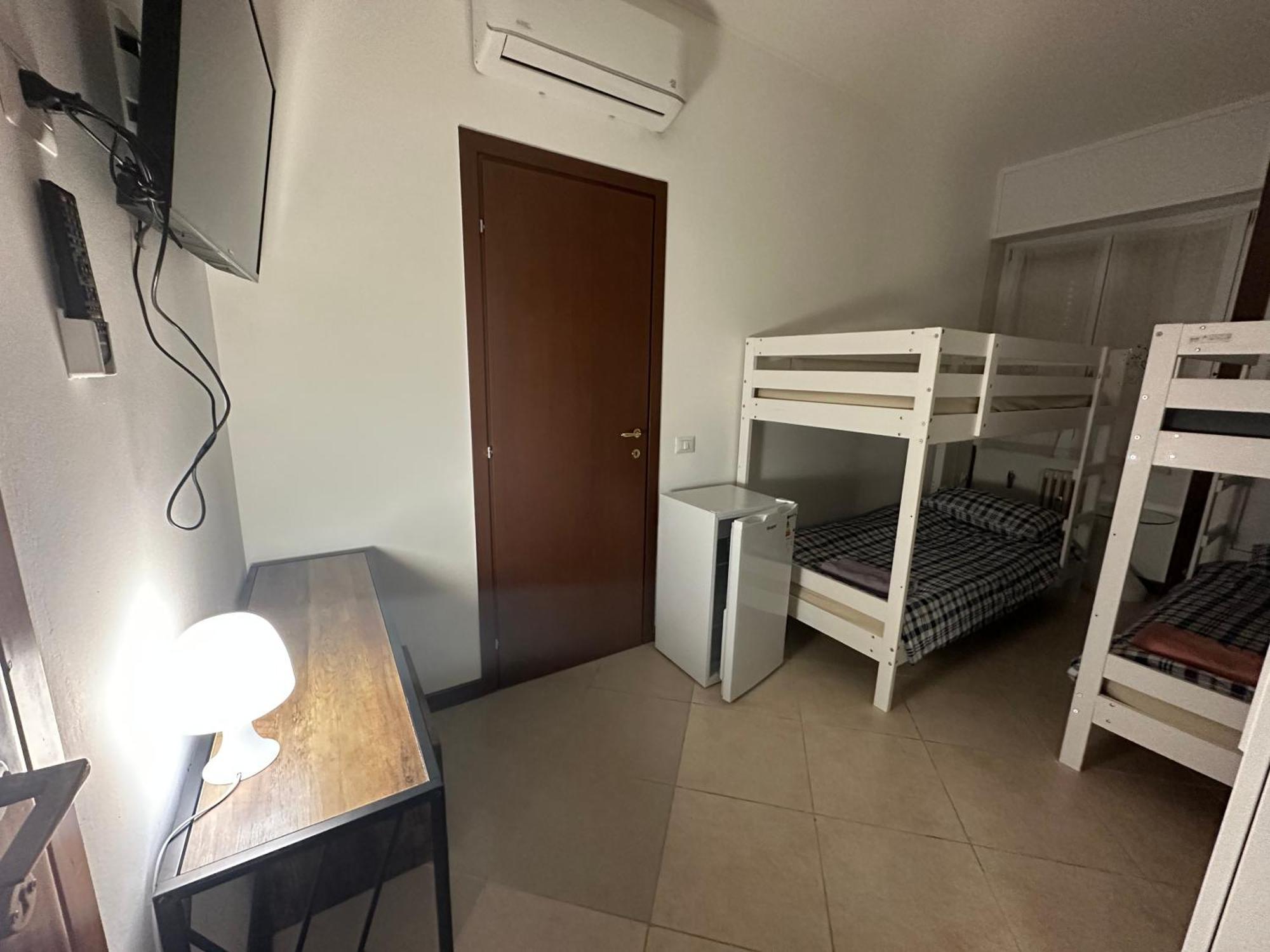 Gigli, Rooms Con Cucina In Comune E Terrazza Milano Eksteriør billede