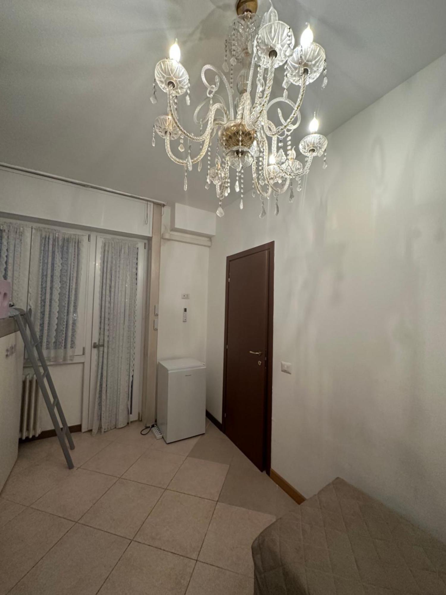 Gigli, Rooms Con Cucina In Comune E Terrazza Milano Eksteriør billede