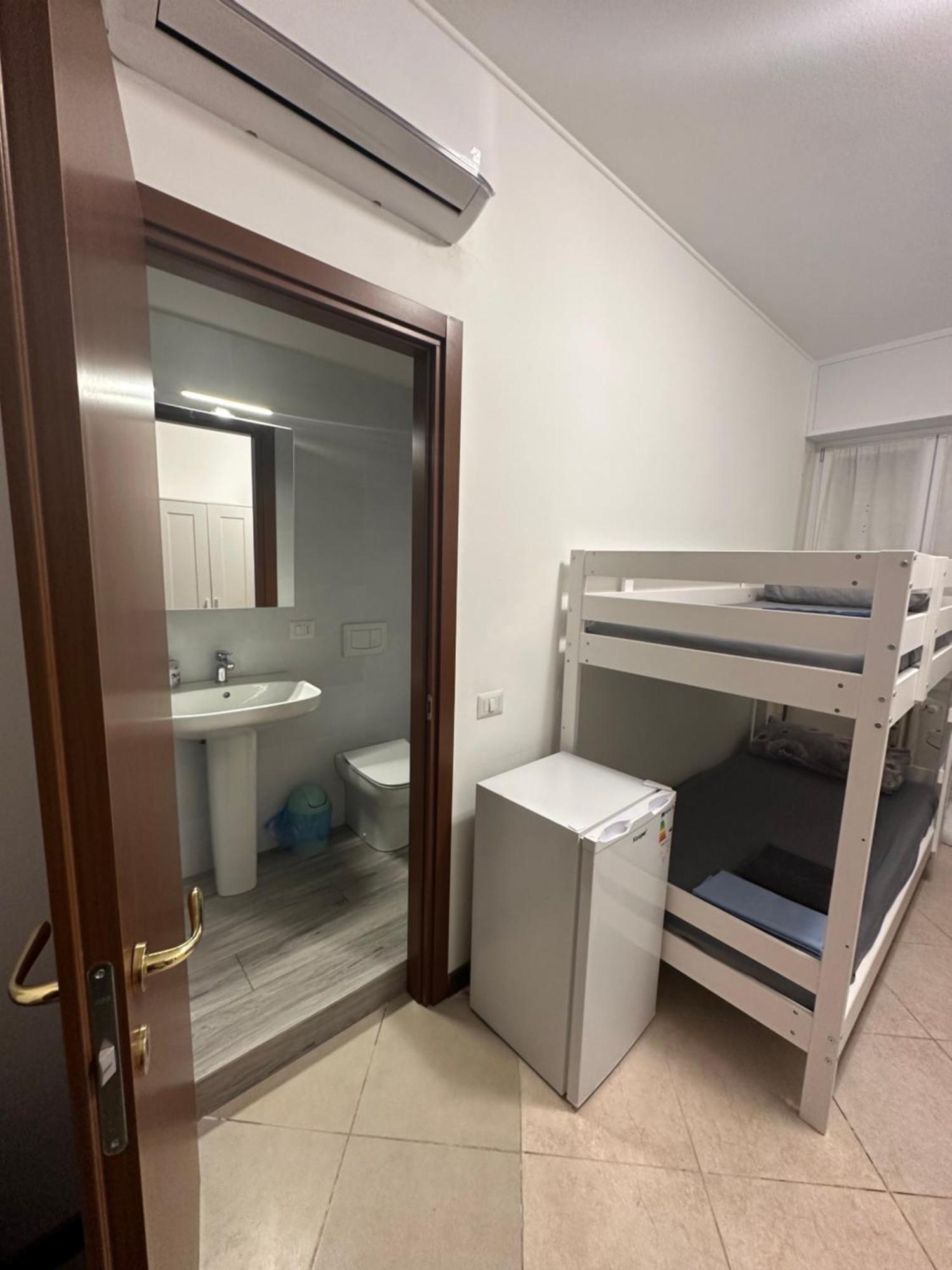 Gigli, Rooms Con Cucina In Comune E Terrazza Milano Eksteriør billede